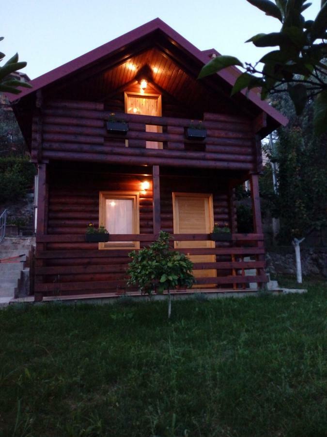 Villa Timber House à Tivat Extérieur photo