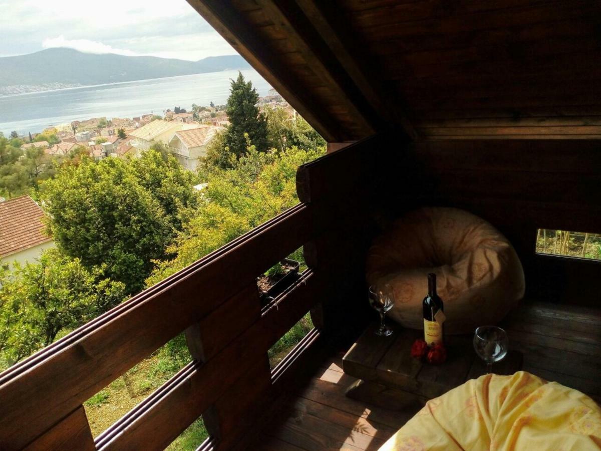 Villa Timber House à Tivat Extérieur photo